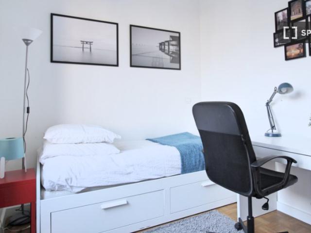 Chambre à louer dans une colocation de 4 chambres à Chaillot, Paris