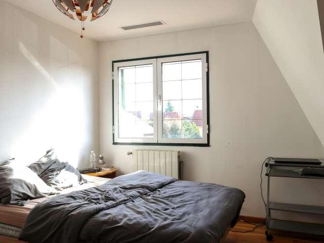 Chambre à louer dans une maison de 7 chambres à Sevran, Paris