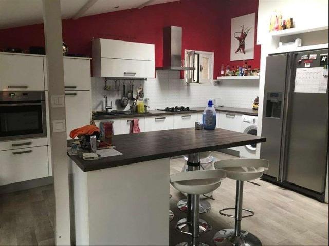 Chambre à louer dans magnifique appartement