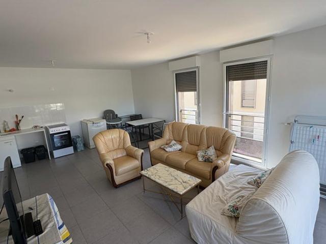 Chambre à louer dans résidence tranquille