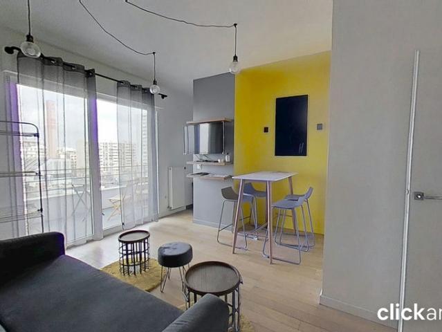 Chambre à louer en colocation