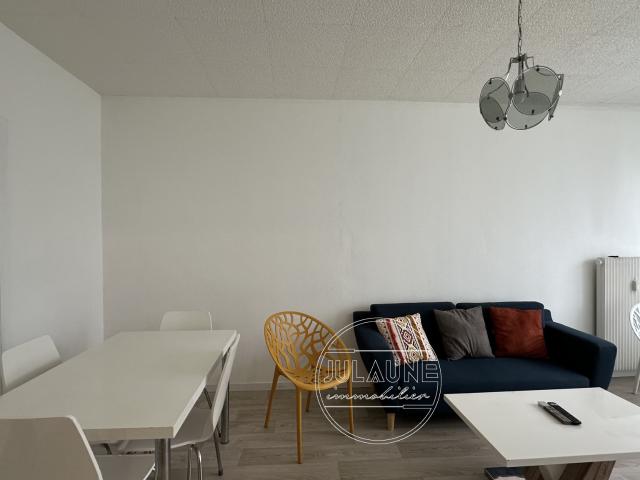 CHAMBRE À LOUER EN COLOCATION ÉTUDIANTE