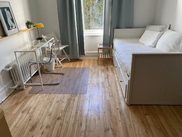 Chambre à Louer et Colocation 6855 avenue Louis Hébert, Rosemont/La Petite Patrie Montréal 8 photos | Logis Québec