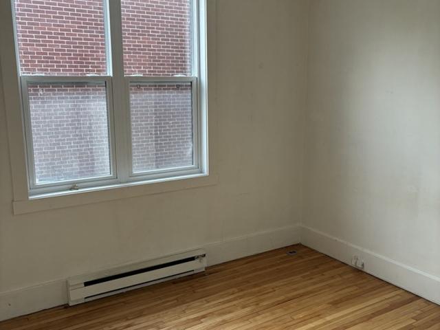 Chambre à Louer et Colocation 10, rue Saint Étienne, Sainte Anne de Bellevue 10 photos | Logis Québec