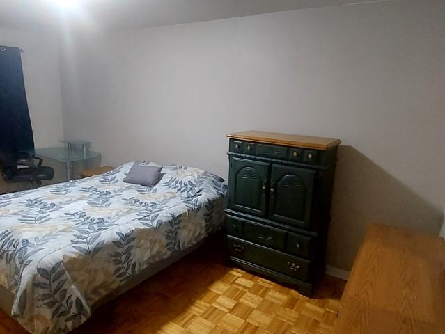 Chambre à Louer et Colocation 12717 49e avenue, Rivière des Prairies/Pointe aux Trembles Montréal 8 photos | Logis Québec