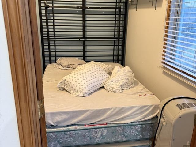 Chambre à Louer et Colocation 1946 Rue Montcalm, Saint Hubert Longueuil 7 photos | Logis Québec