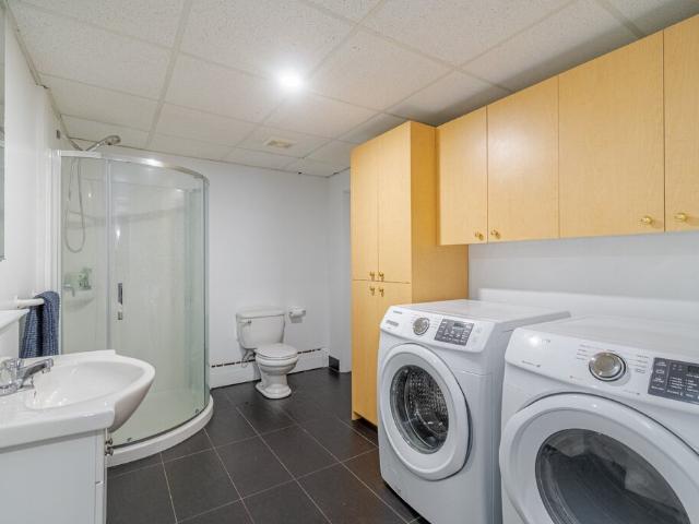 Chambre à Louer et Colocation 2082 Av. Chapdelaine, Sainte Foy/Sillery/Cap Rouge Québec 4 photos | Logis Québec