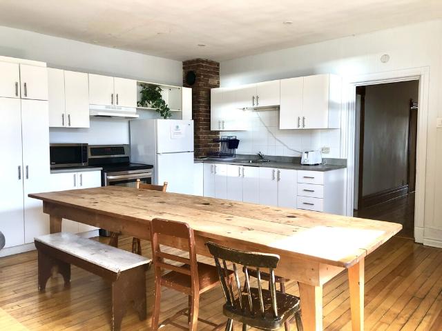 Chambre à Louer et Colocation 2629 Jacques Hertel, Le Sud Ouest Montréal 6 photos | Logis Québec