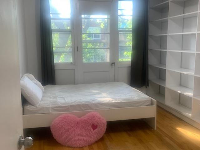 Chambre à Louer et Colocation 2961 ave Brighton, Côte des Neiges/Notre Dame de Grâce Montréal 10 photos | Logis Québec