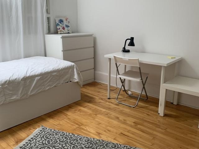 Chambre à Louer et Colocation 3332 ave lacombe, Côte des Neiges/Notre Dame de Grâce Montréal 12 photos | Logis Québec