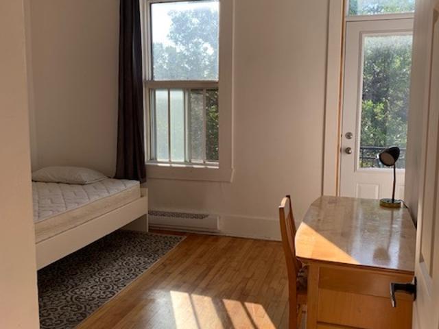 Chambre à Louer et Colocation 3332 ave lacombe, Côte des Neiges/Notre Dame de Grâce Montréal 8 photos | Logis Québec