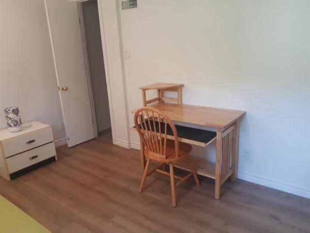 Chambre à Louer et Colocation Avenue Lavigerie, Sainte Foy/Sillery/Cap Rouge Québec 8 photos | Logis Québec