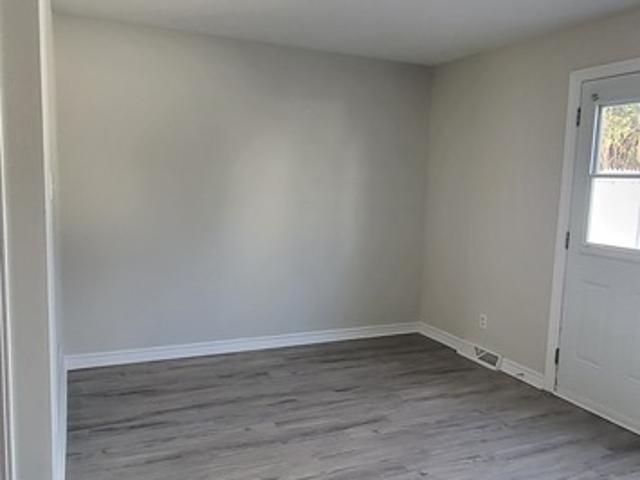 Chambre à Louer et Colocation Rue saint james, Gatineau Gatineau 11 photos | Logis Québec