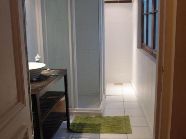 Chambre à louer meublée