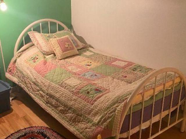 CHAMBRE à LOUER PRIVÉE