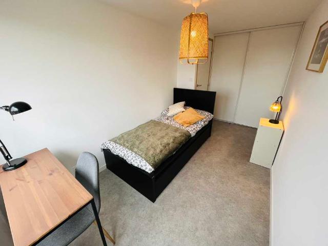 Chambre à Lyon Place Victor Basch, Caluire et Cuire