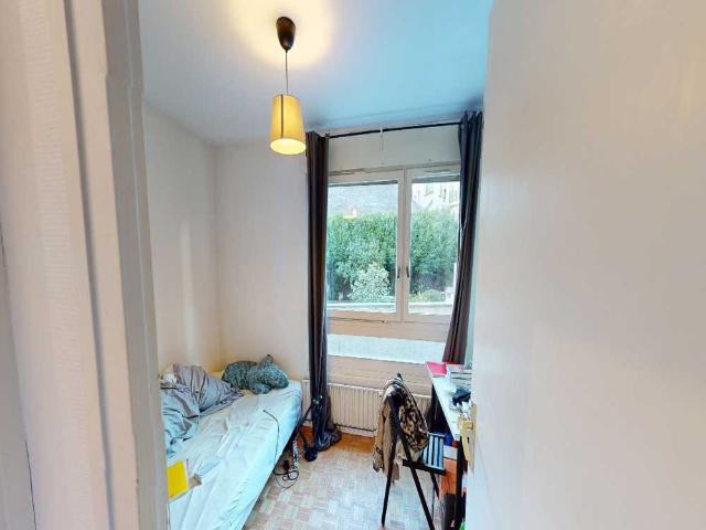 Chambre à Lyon Rue De La Metallurgie