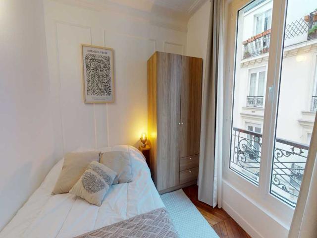 Chambre in Paris Cité Condorcet, Rochechouart