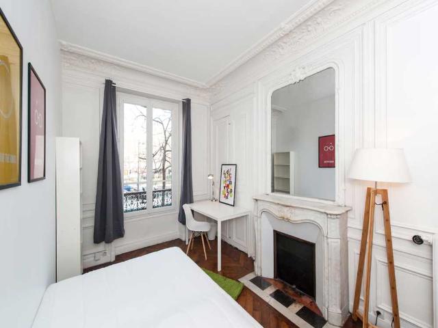 Chambre à Paris Boulevard Voltaire, Saint Ambroise