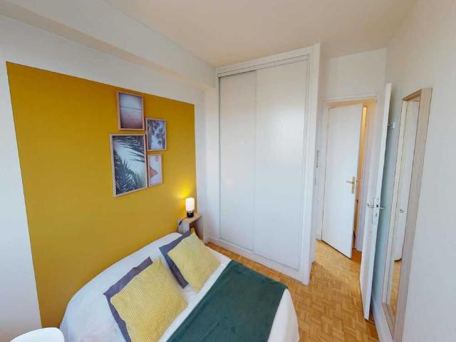 Chambre à Paris Square Henri Regnault, Courbevoie