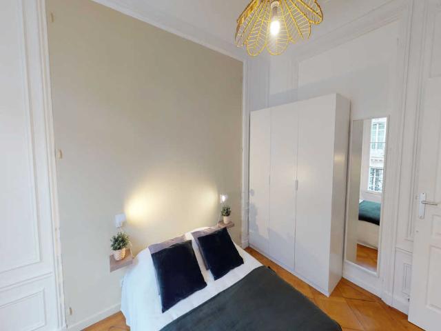 Chambre à Paris Rue Boissière, Chaillot