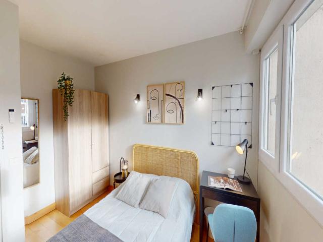 Chambre à Paris Rue D'Alsace, Levallois Perret
