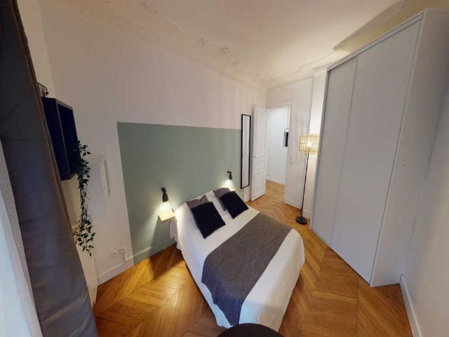 Chambre à Paris Rue De Prague, Quinze Vingt
