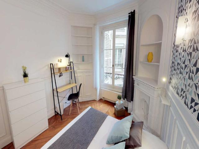 Chambre à Paris Rue Denis Poisson, Ternes
