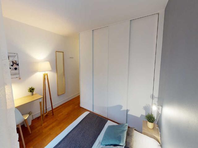 Chambre à Paris Rue Juge