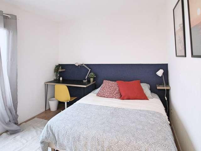 Chambre agréable et lumineuse 10m² LV13