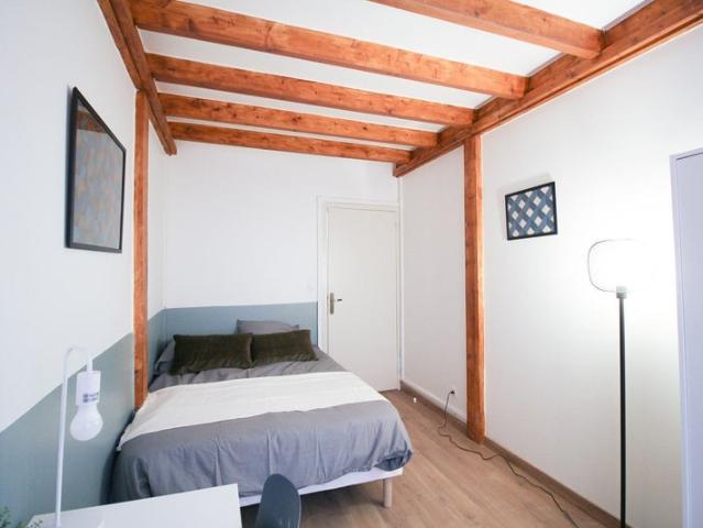 Chambre chaleureuse et lumineuse – 12m²