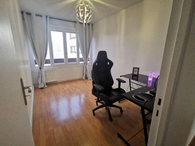 Chambre cosy, vue Seine proche aéroport Orly Paris