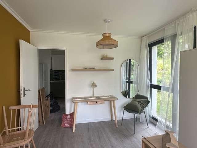 Chambre en colocation dans un appartement de 4 chambres à louer dans le Sud Ouest, Paris
