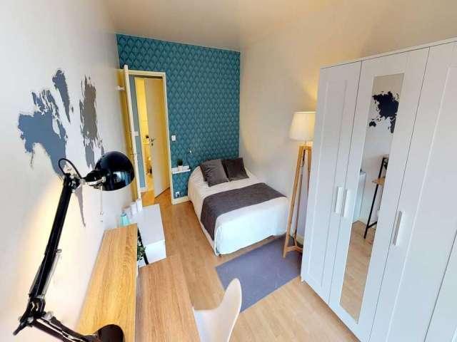 Chambre dans colocation de 3 chambres à Entrée de Ville, Clichy