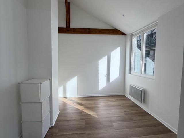 CHAMBRE DANS APPARTEMENT 80 M2