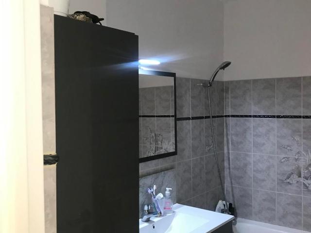 Chambre dans Appartement Spacieux et lumineux