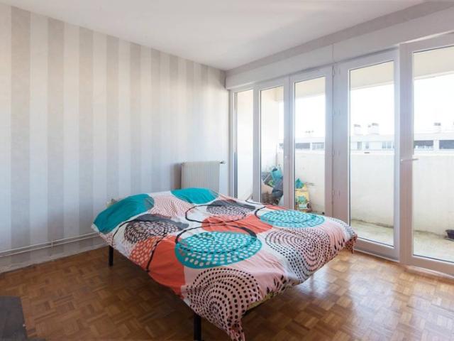 Chambre dans grand appartement