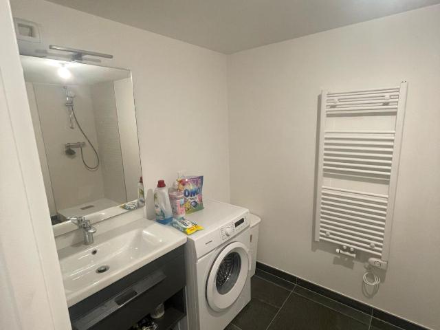 Chambre dans grande colocation