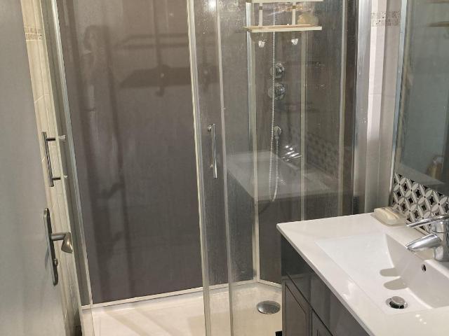 Chambre dans Duplex Pessac Noès