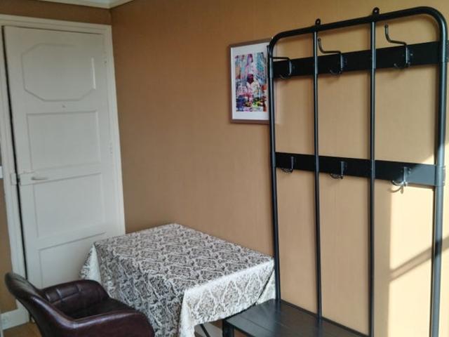 Chambre dans quartier paisible et résidentiel