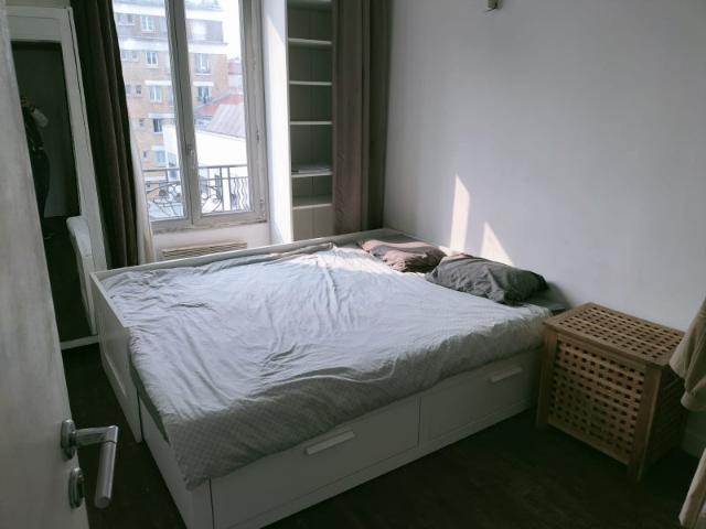 Chambre dans un 3 pièces à partager