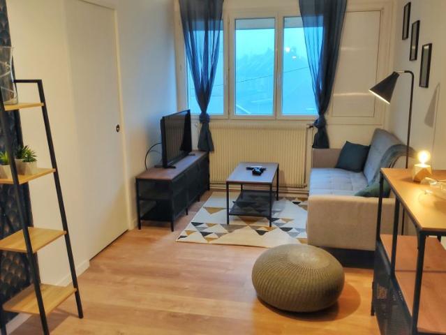 CHAMBRE DANS UN APPARTEMENT EN COLOC