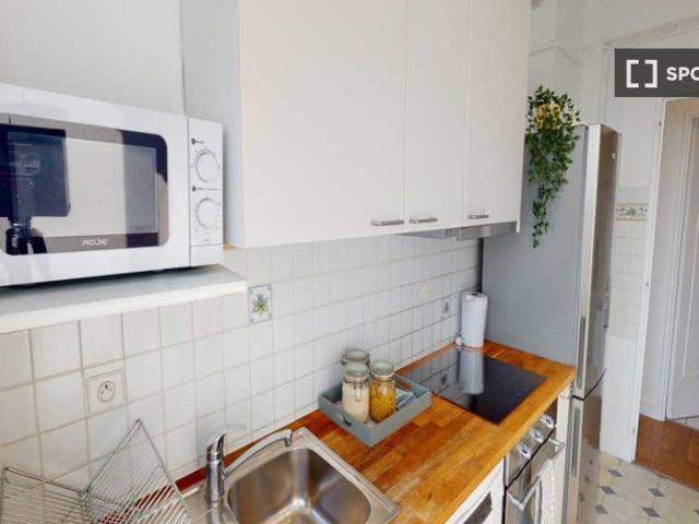 Chambre dans un appartement partagé de 4 chambres à Georges Brassens, Paris