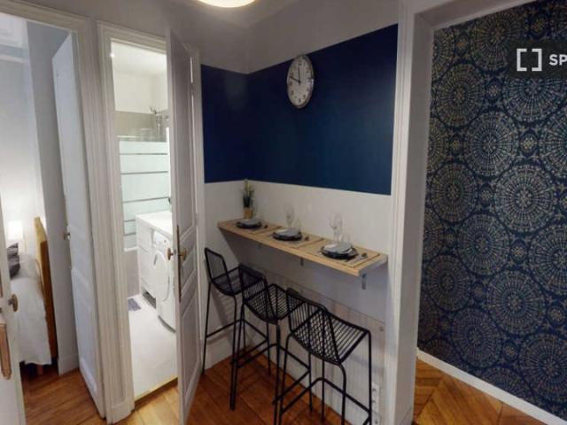 Chambre dans un appartement partagé de 4 chambres à Gros Caillou, Paris