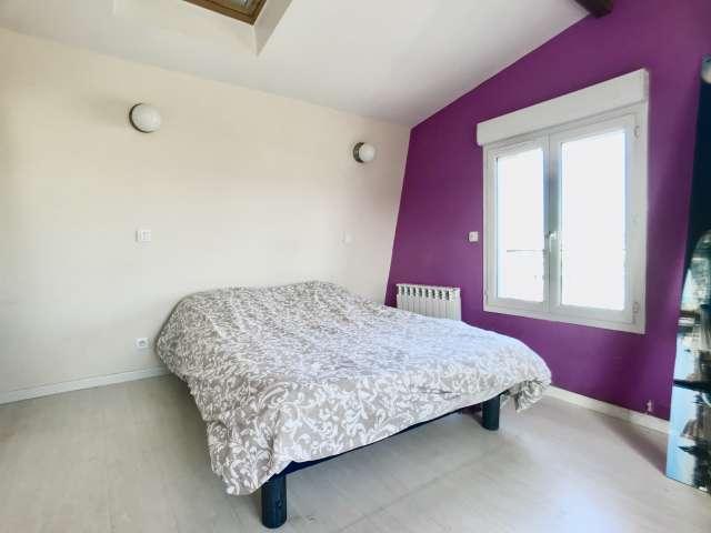 Chambre dans un appartement partagé de 4 chambres à louer à Choisy le Roi