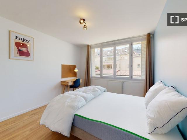 Chambre dans un appartement partagé de 4 chambres à louer à Choisy le Roi