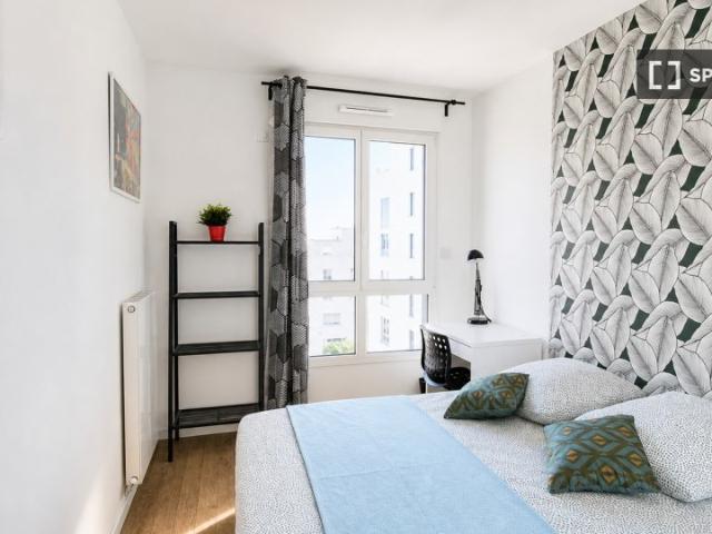 Chambre dans un appartement partagé de 4 chambres à Victor Hugo, Paris