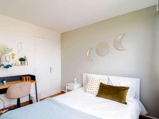 Chambre dans un appartement partagé de 4 pièces à Vanves, Paris