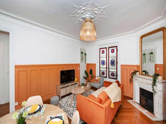 Chambre dans un appartement partagé de 5 chambres à Anvers Montholon, Paris