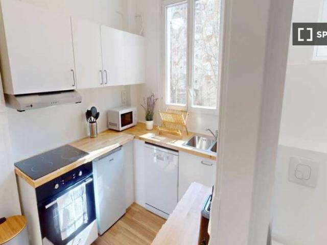 Chambre dans un appartement partagé de 5 chambres à Jean Moulin, Paris